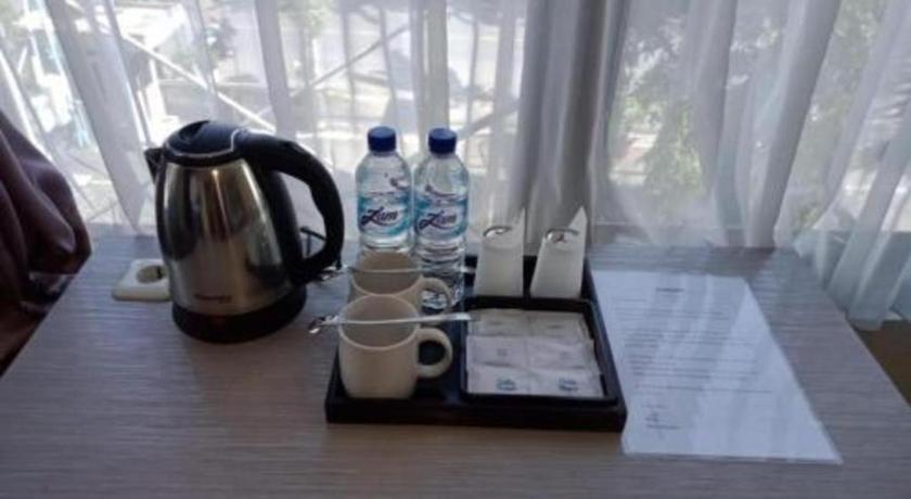 Alexander Hotel Tegal Экстерьер фото
