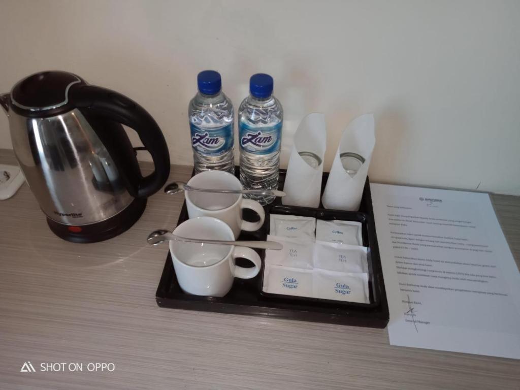 Alexander Hotel Tegal Экстерьер фото