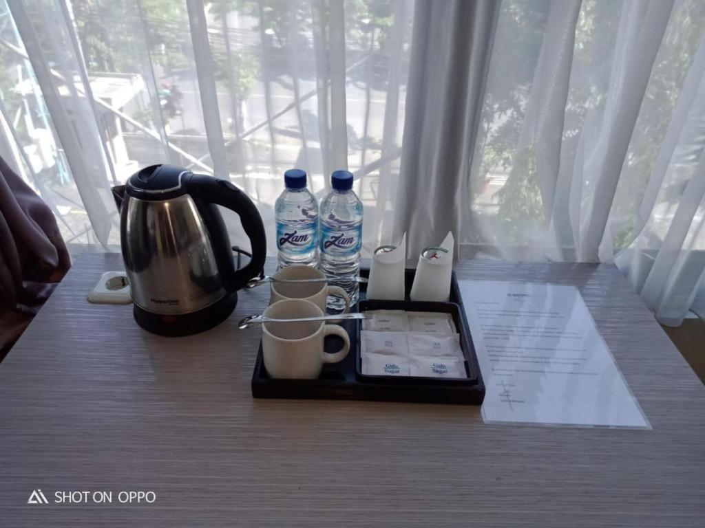 Alexander Hotel Tegal Экстерьер фото